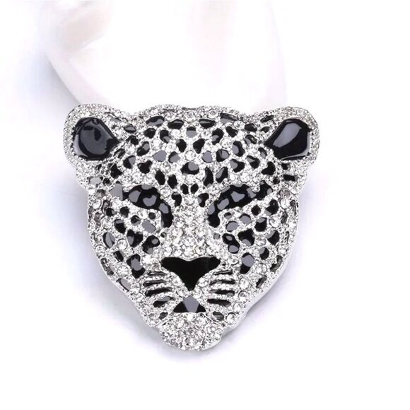 Leopard Head Brooch Pin With Crystals & Enamel Silver Tone - Picture 1 of 2